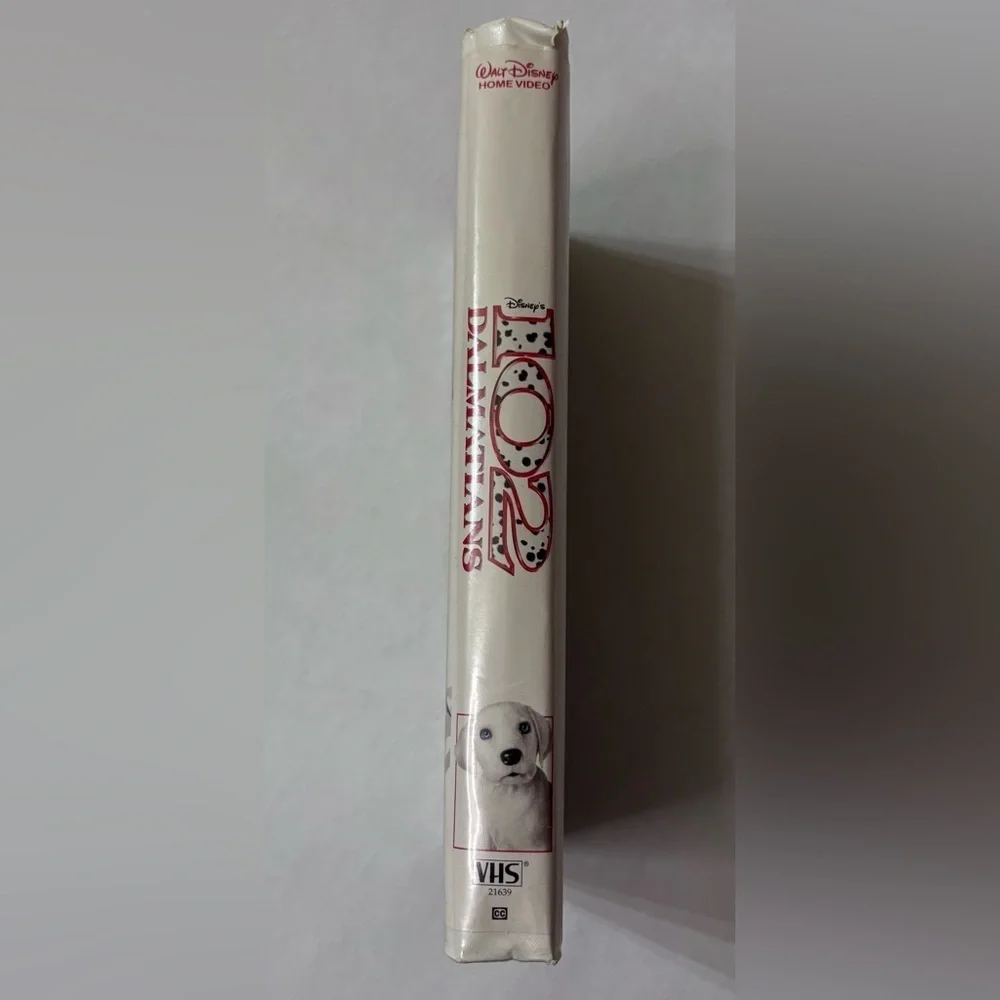 Disney's 102 Dalmatians VHS Tape